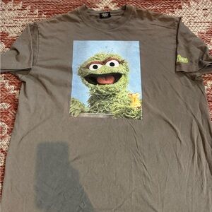 Sesame Street Oscar the Grouch Grey T-Shirt